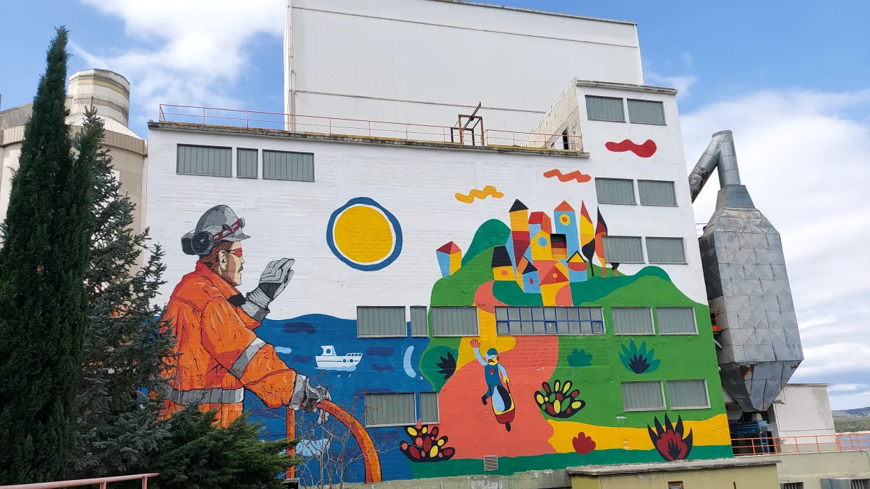 22 04 27 Holcim mural povodom 96 godina tvornice (5).jpg